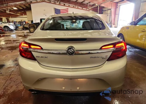 2016 Buick Regal Custom z USA, uszkodzony, nr VIN 2G4GL5EX5G9208198